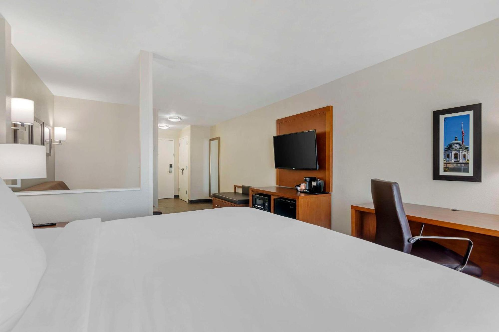 Comfort Inn & Suites Brunswick Dış mekan fotoğraf