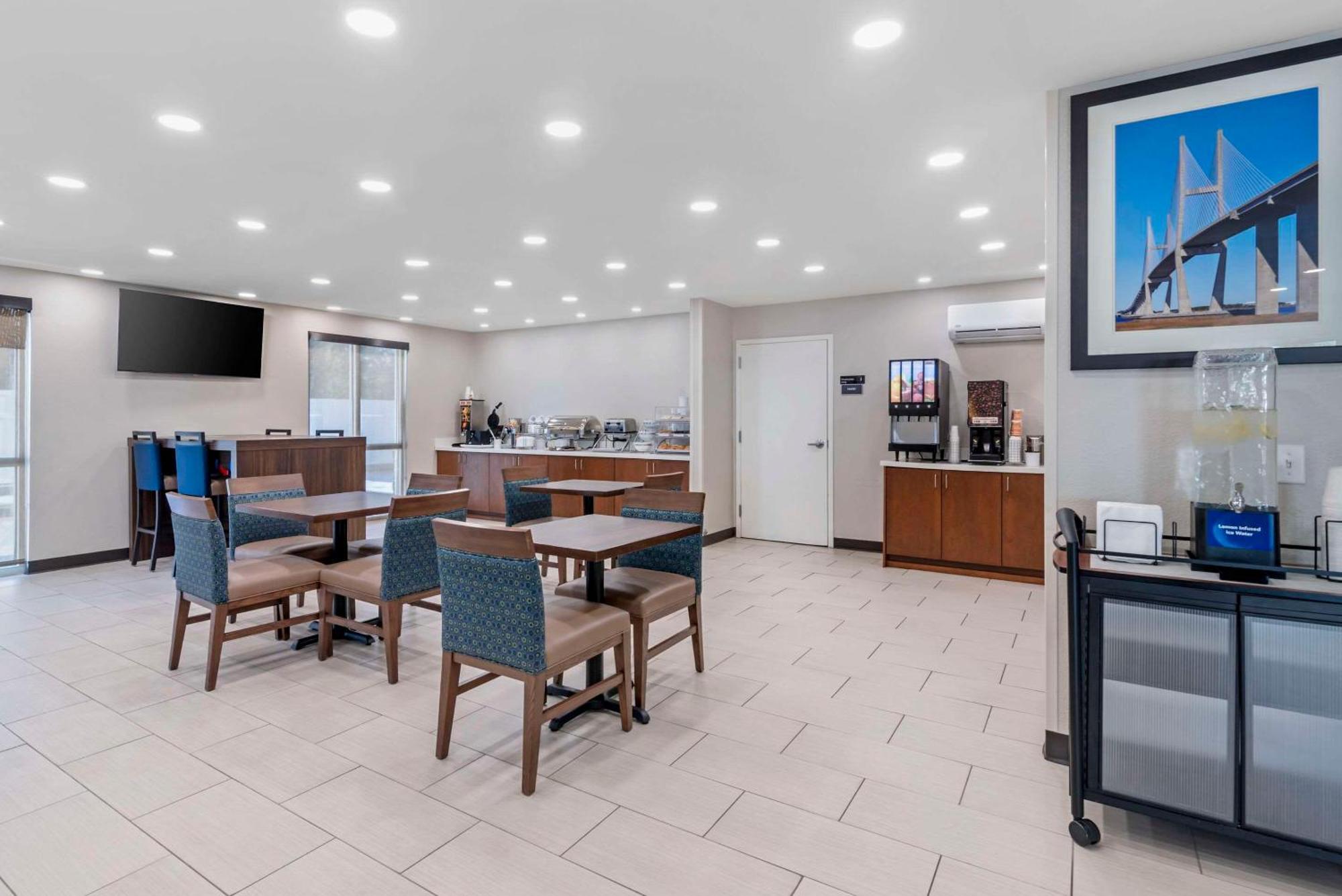 Comfort Inn & Suites Brunswick Dış mekan fotoğraf